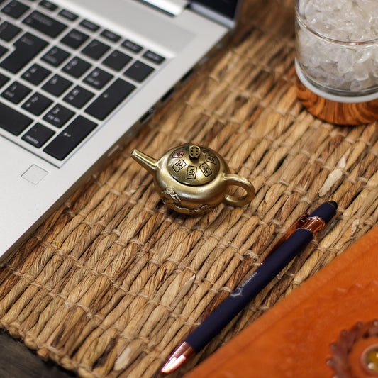Feng Shui Fortune - Lucky Teapot with Dice Spin