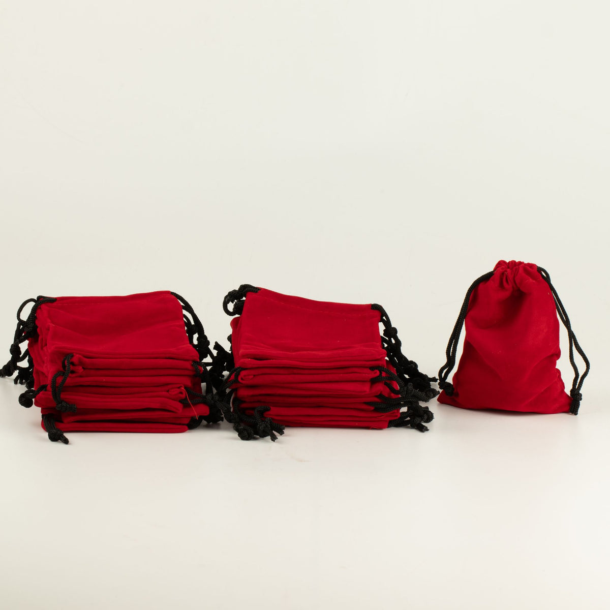 Quality Velvet Pouch - Red 10x12cm