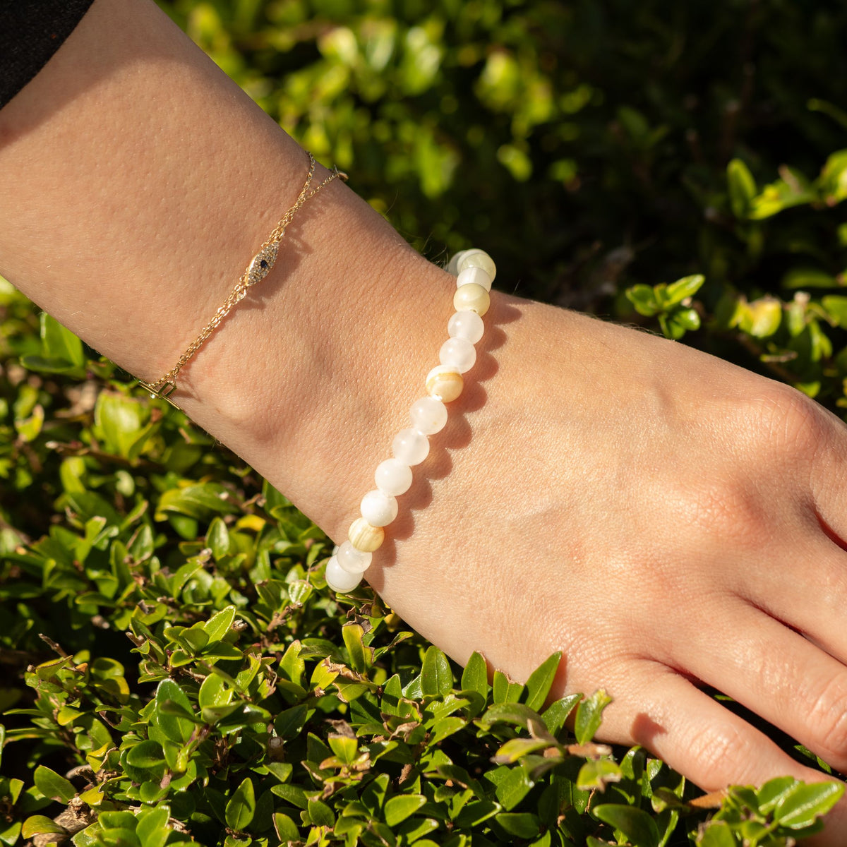 Petite Power Bracelet (17cmx6mm) - Moon Jade